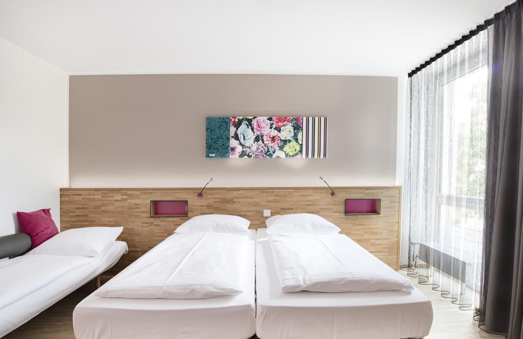 Fab Hotel Munich Exterior photo