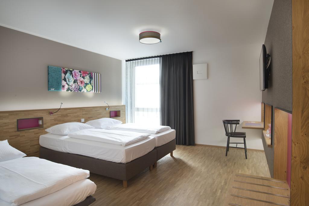 Fab Hotel Munich Exterior photo
