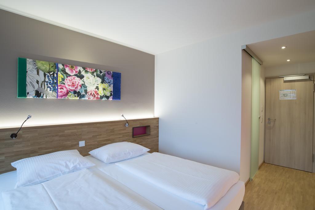 Fab Hotel Munich Exterior photo